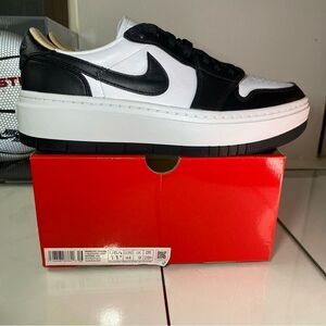 🆕 Wmns Air Jordan 1 Elevate Low 'Black White'	- Womens 11.5